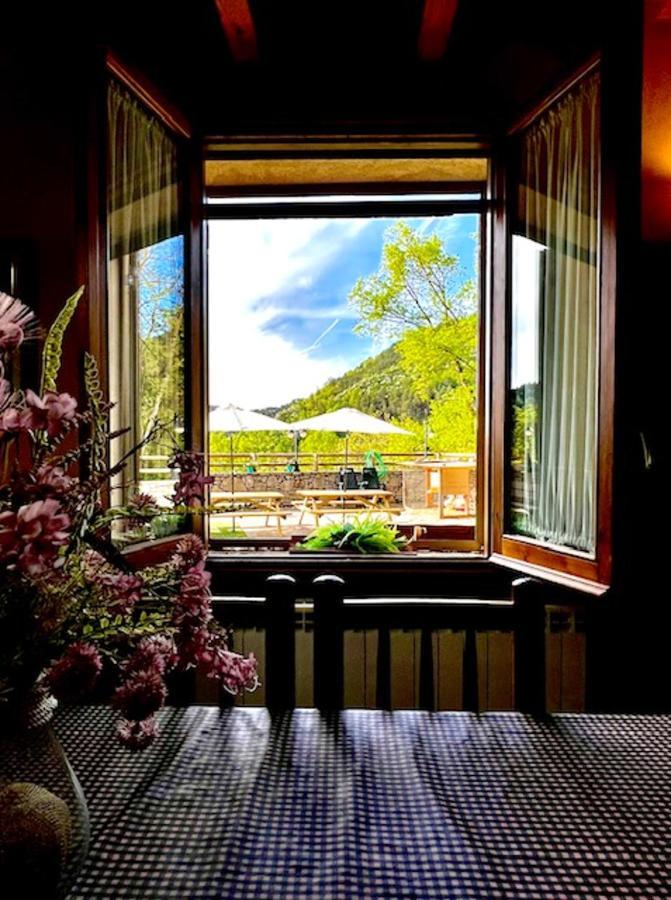 Spacious House In Ogassa With Terrace And Bbq Εξωτερικό φωτογραφία