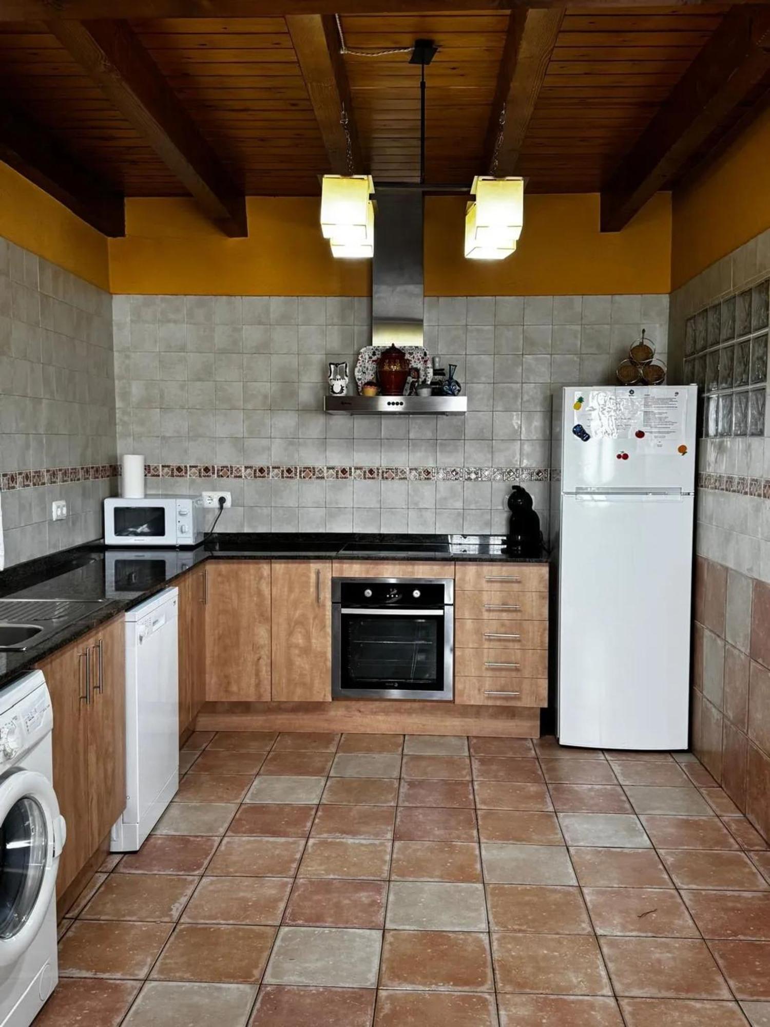 Spacious House In Ogassa With Terrace And Bbq Εξωτερικό φωτογραφία