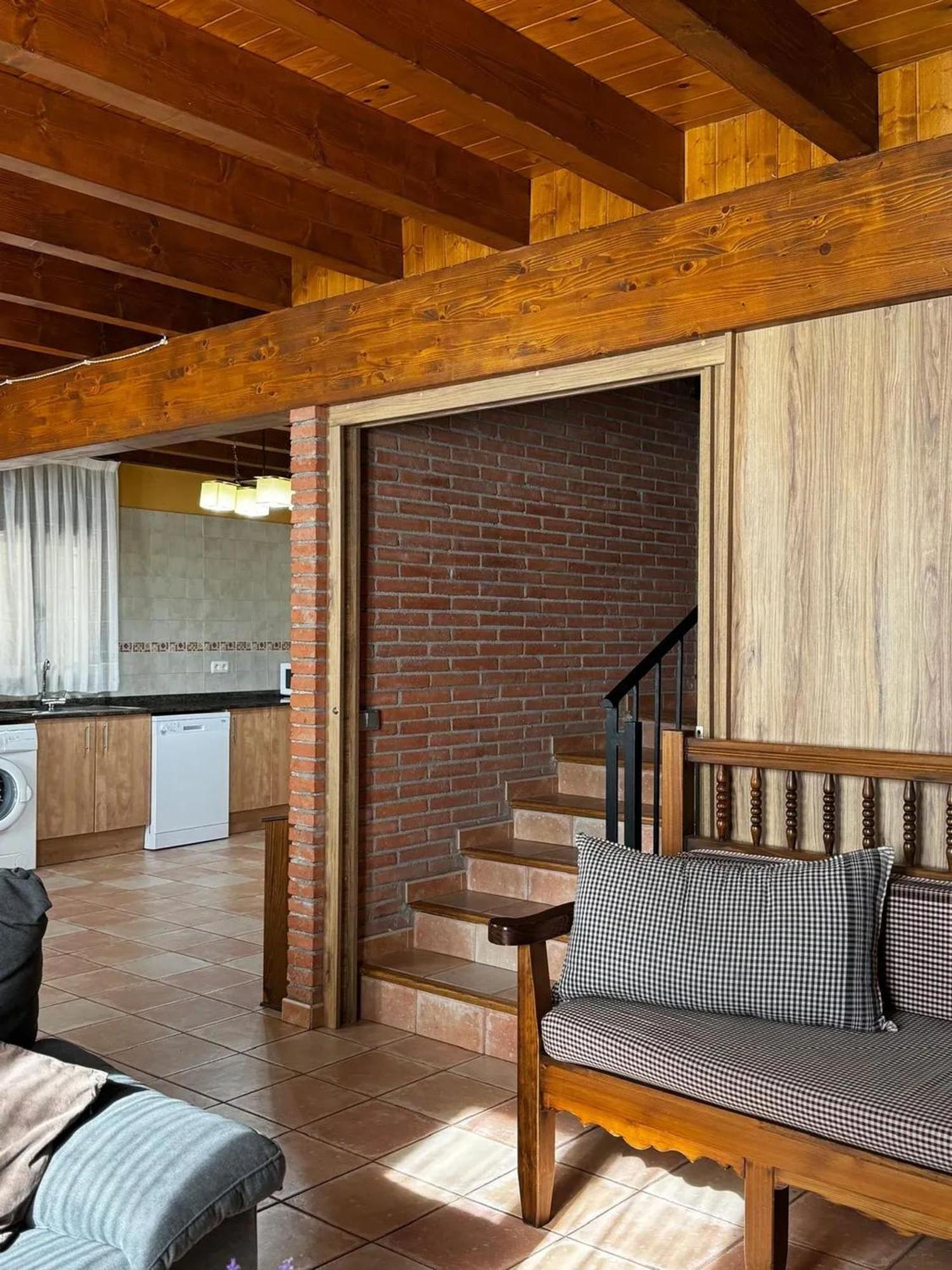 Spacious House In Ogassa With Terrace And Bbq Εξωτερικό φωτογραφία
